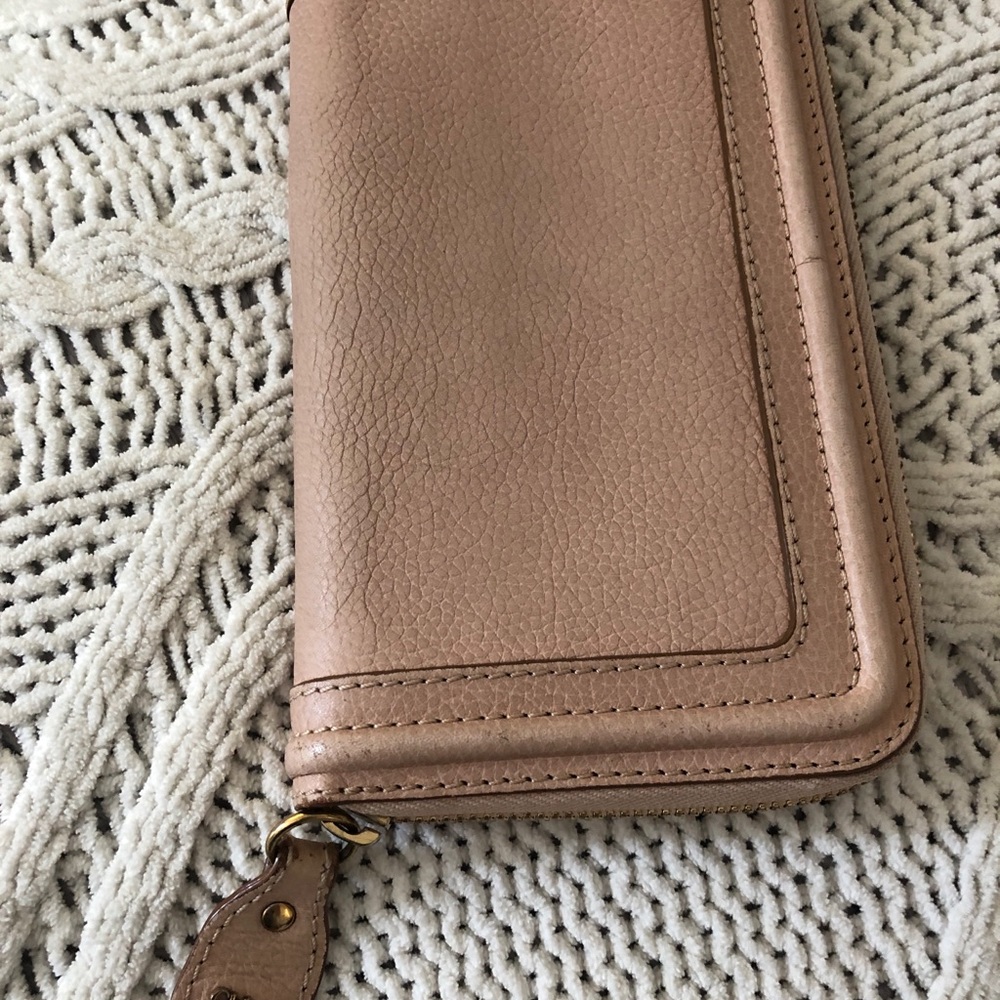 🚨LAST CHANCE 🚨🧡 AUTHENTIC CHLOE MARCIE WALLET🧡 - Picture 3 of 12